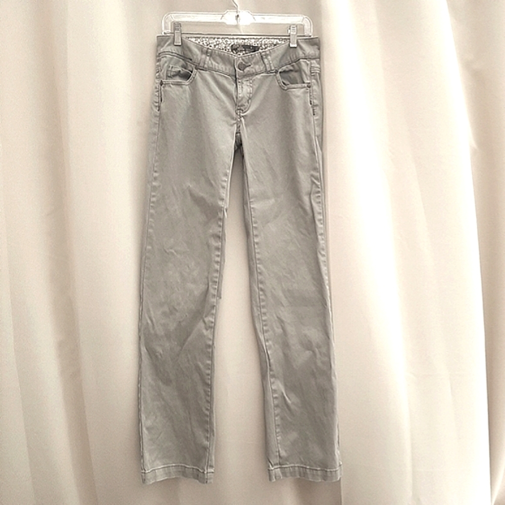 PRANA Cargo pants🛍️🥳.. flawless condition. Olive/khaki color. Long inseam!